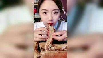 娱乐吃瓜酱女孩子叫什么